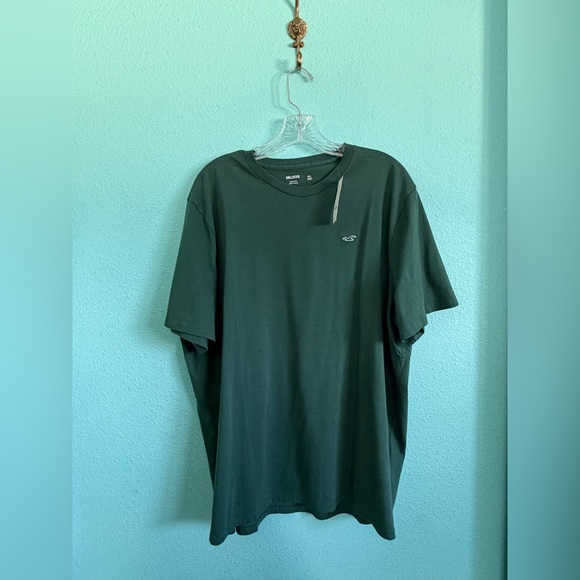 🏷️ NWT Hollister Cotton Icon Core Fit Crew T-Shirt, Green - Picture 2 of 4